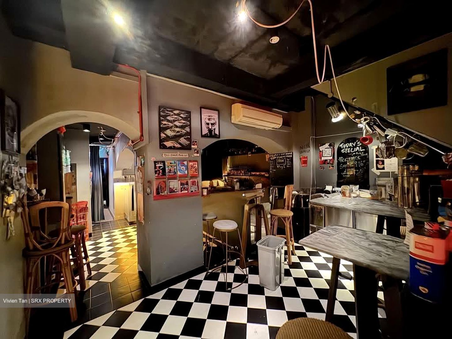 Telok Ayer Conservation Area (D1), Retail #558257801
